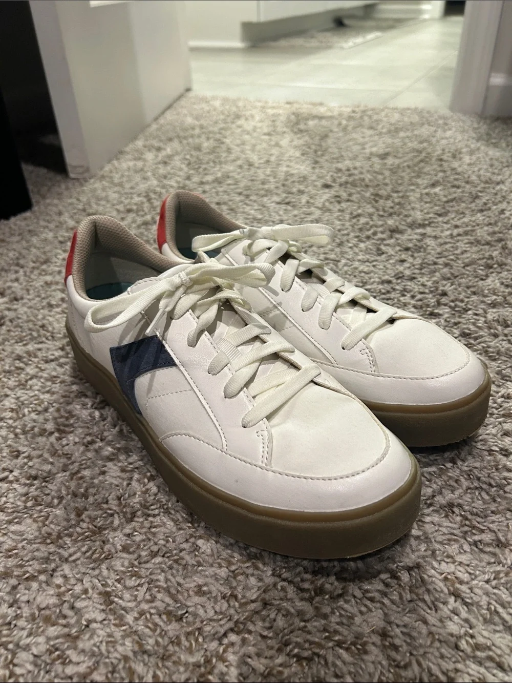 Women’s Casual White Leather Sneakers with Gum Sole and Navy Accent